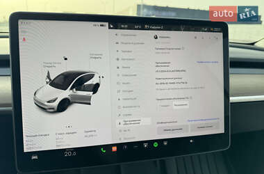 Позашляховик / Кросовер Tesla Model Y 2022 в Львові