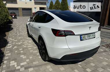 Позашляховик / Кросовер Tesla Model Y 2021 в Дніпрі