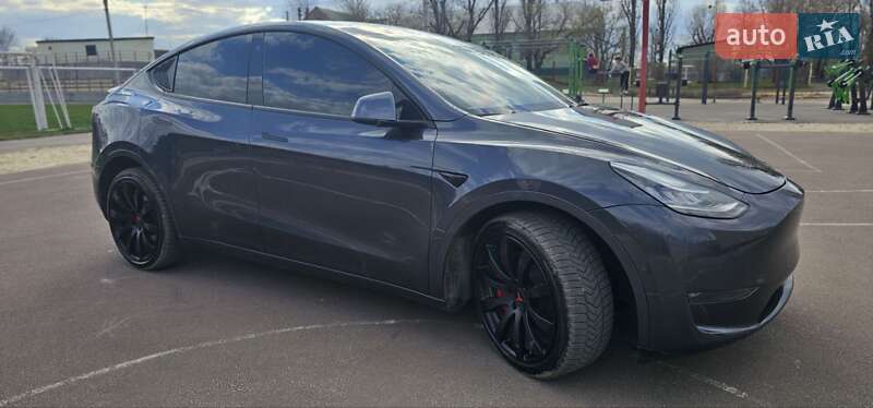 Внедорожник / Кроссовер Tesla Model Y 2021 в Харькове