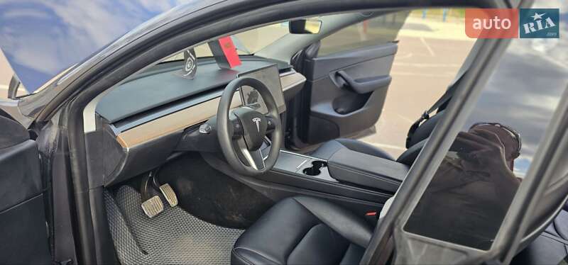 Внедорожник / Кроссовер Tesla Model Y 2021 в Харькове