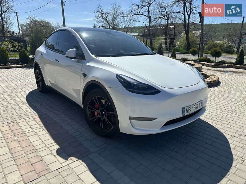 Внедорожник / Кроссовер Tesla Model Y 2022 в Могилев-Подольске