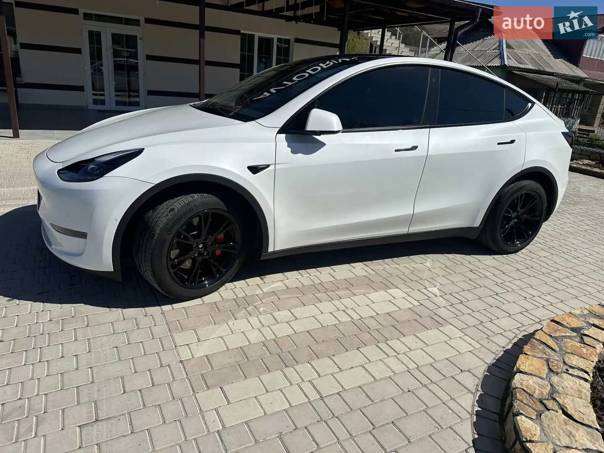 2022 Tesla Model Y - мініатюра 3
