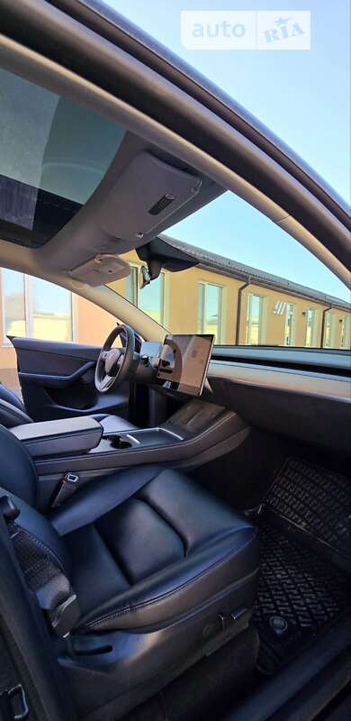 Внедорожник / Кроссовер Tesla Model Y 2022 в Днепре