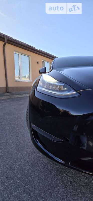 Внедорожник / Кроссовер Tesla Model Y 2022 в Днепре