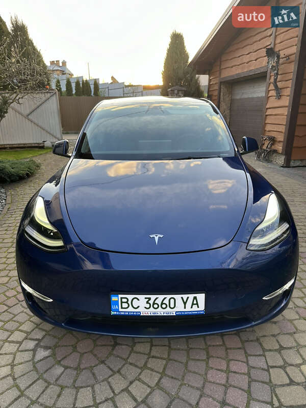Внедорожник / Кроссовер Tesla Model Y 2021 в Львове