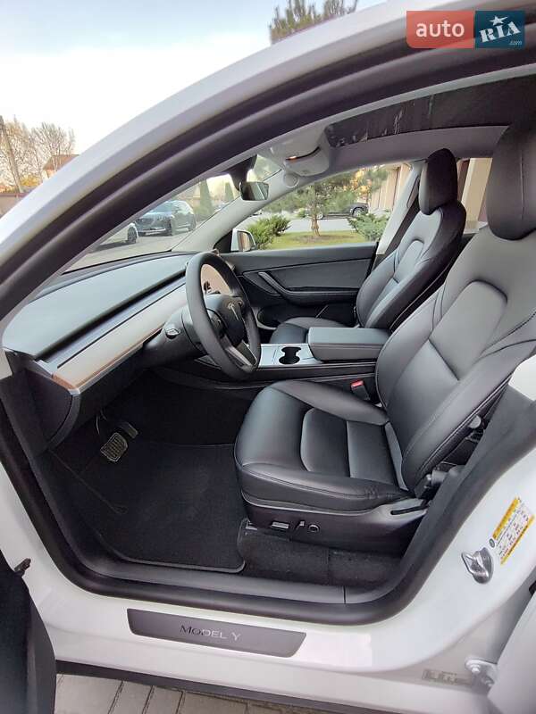Внедорожник / Кроссовер Tesla Model Y 2022 в Запорожье