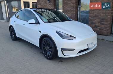 Tesla Model Y 2022