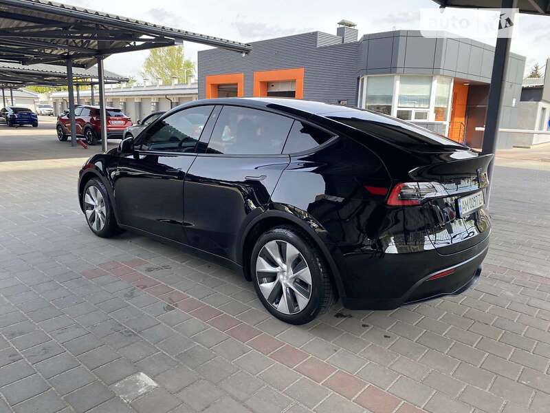 Позашляховик / Кросовер Tesla Model Y 2020 в Житомирі
