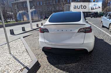 Позашляховик / Кросовер Tesla Model Y 2021 в Дніпрі