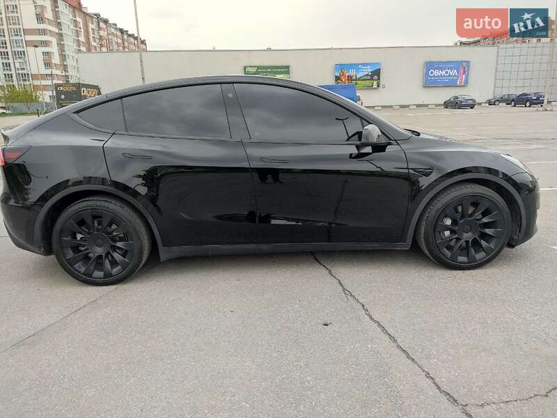 Внедорожник / Кроссовер Tesla Model Y 2022 в Ивано-Франковске