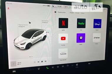 Внедорожник / Кроссовер Tesla Model Y 2021 в Киеве