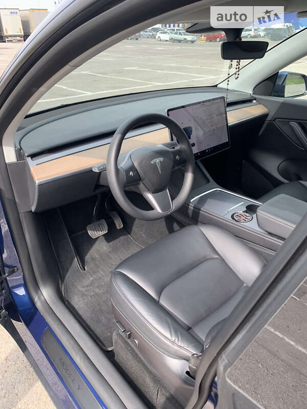 Внедорожник / Кроссовер Tesla Model Y 2022 в Львове