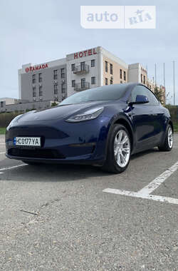 Tesla Model Y 2022