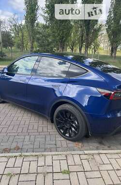 Внедорожник / Кроссовер Tesla Model Y 2022 в Кременчуге