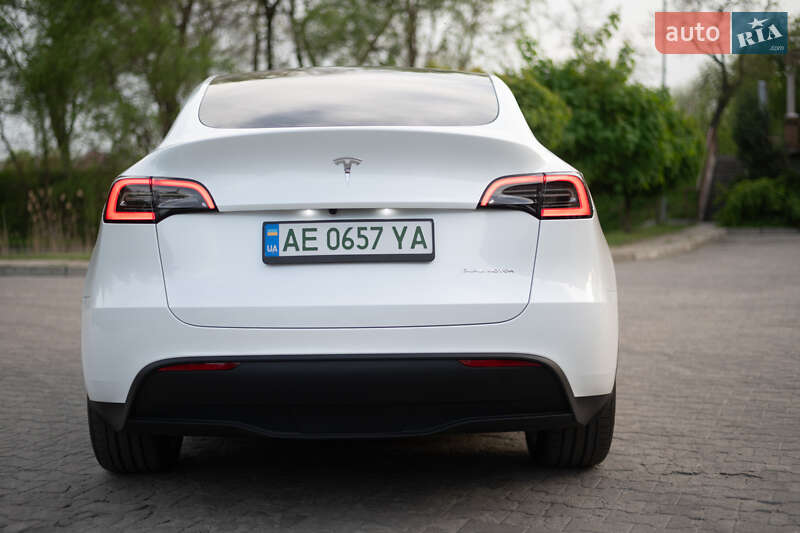 Внедорожник / Кроссовер Tesla Model Y 2023 в Днепре