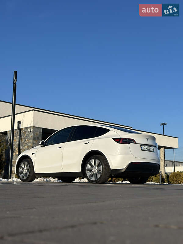 Внедорожник / Кроссовер Tesla Model Y 2022 в Мукачево