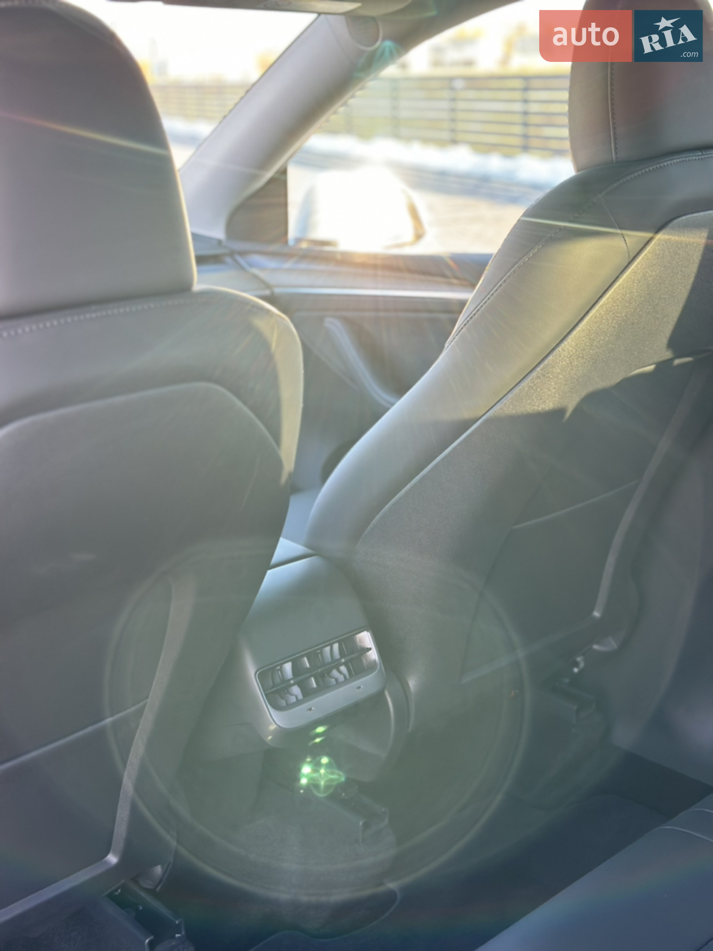 2022 Tesla Model Y - мініатюра 31