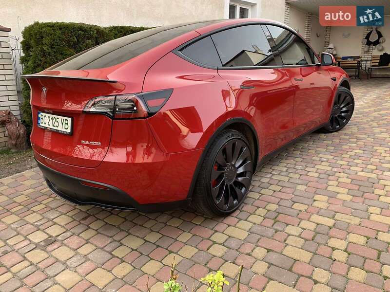 Позашляховик / Кросовер Tesla Model Y 2023 в Львові