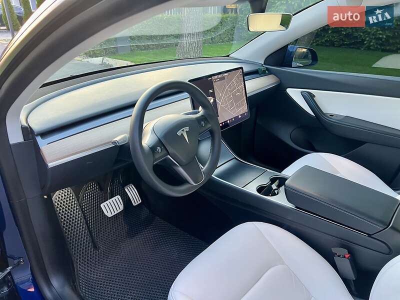 Позашляховик / Кросовер Tesla Model Y 2020 в Києві