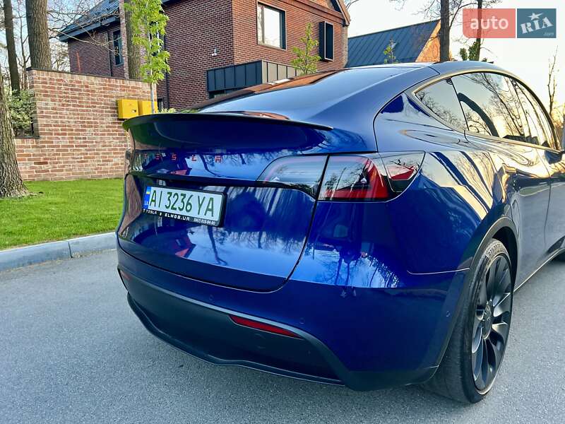 Позашляховик / Кросовер Tesla Model Y 2020 в Києві