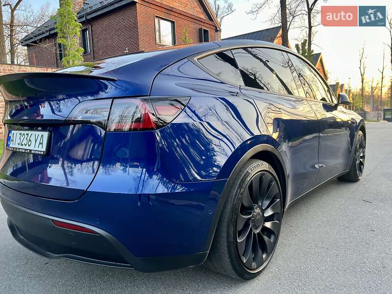 Позашляховик / Кросовер Tesla Model Y 2020 в Києві