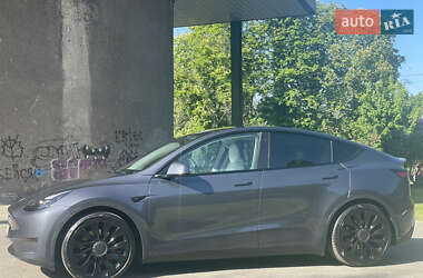 Внедорожник / Кроссовер Tesla Model Y 2022 в Киеве