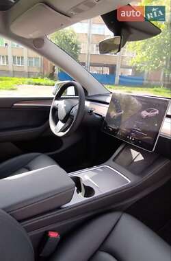Внедорожник / Кроссовер Tesla Model Y 2023 в Львове