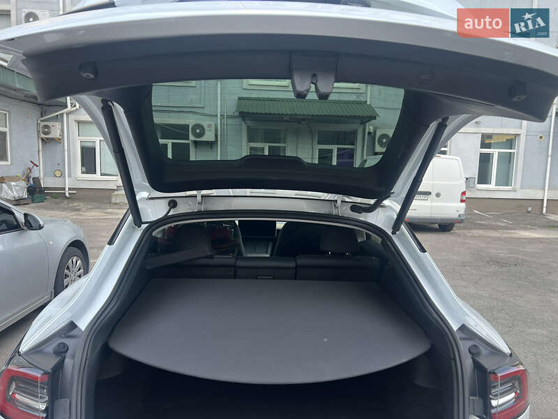 Внедорожник / Кроссовер Tesla Model Y 2022 в Львове