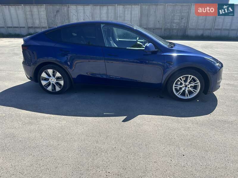 Внедорожник / Кроссовер Tesla Model Y 2020 в Буче