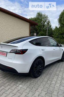 Внедорожник / Кроссовер Tesla Model Y 2022 в Хусте