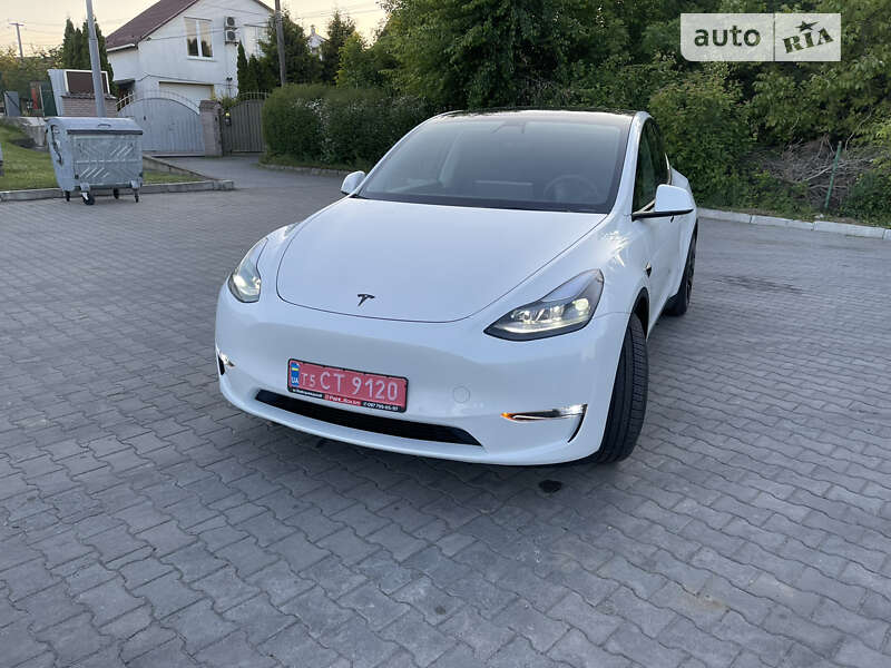 Внедорожник / Кроссовер Tesla Model Y 2022 в Хмельницком