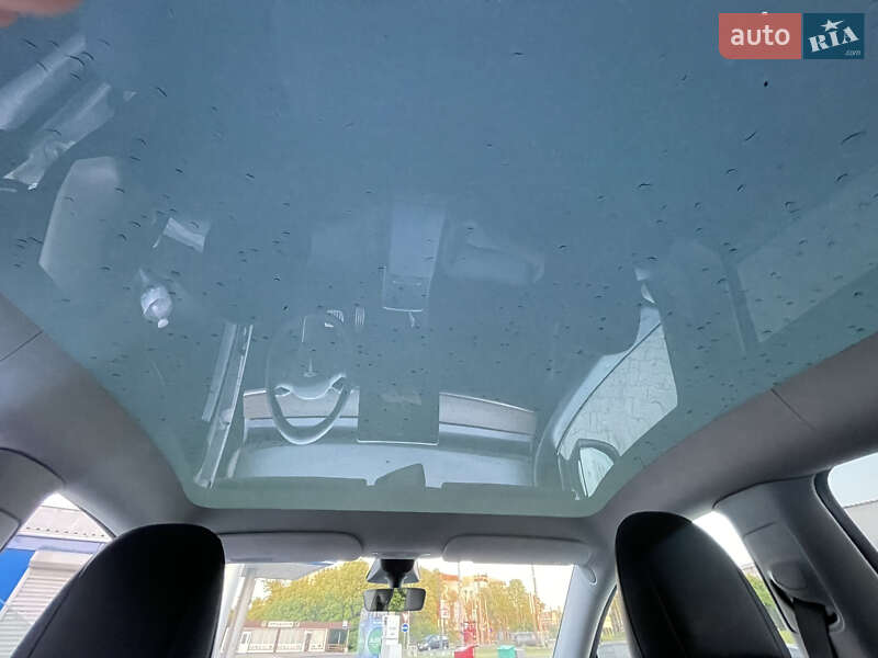Позашляховик / Кросовер Tesla Model Y 2022 в Хмельницькому