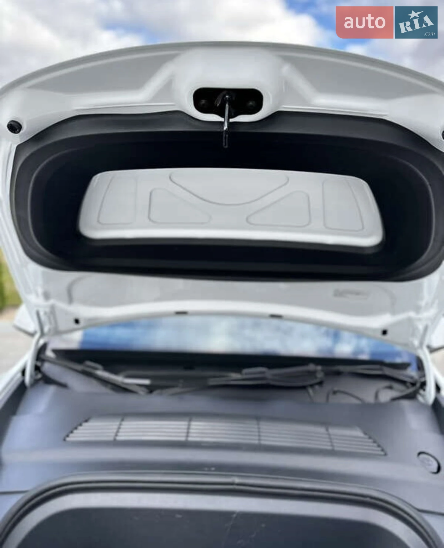 2023 Tesla Model Y - мініатюра 14
