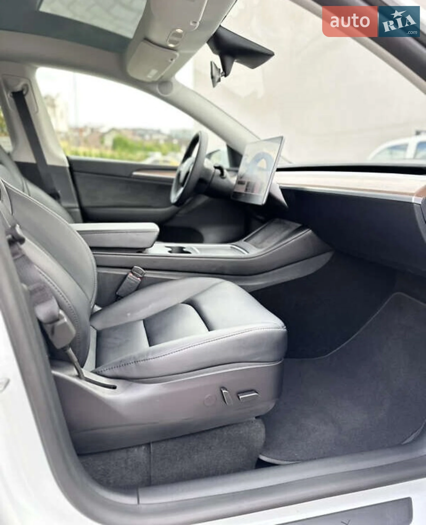 2023 Tesla Model Y - мініатюра 29