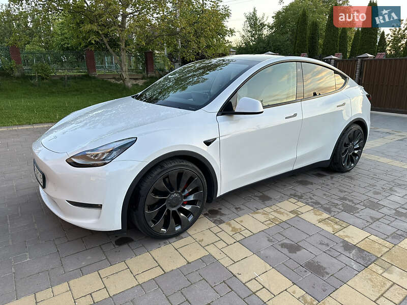 Tesla Model Y 2020