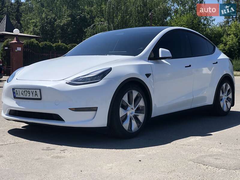 Tesla Model Y 2023