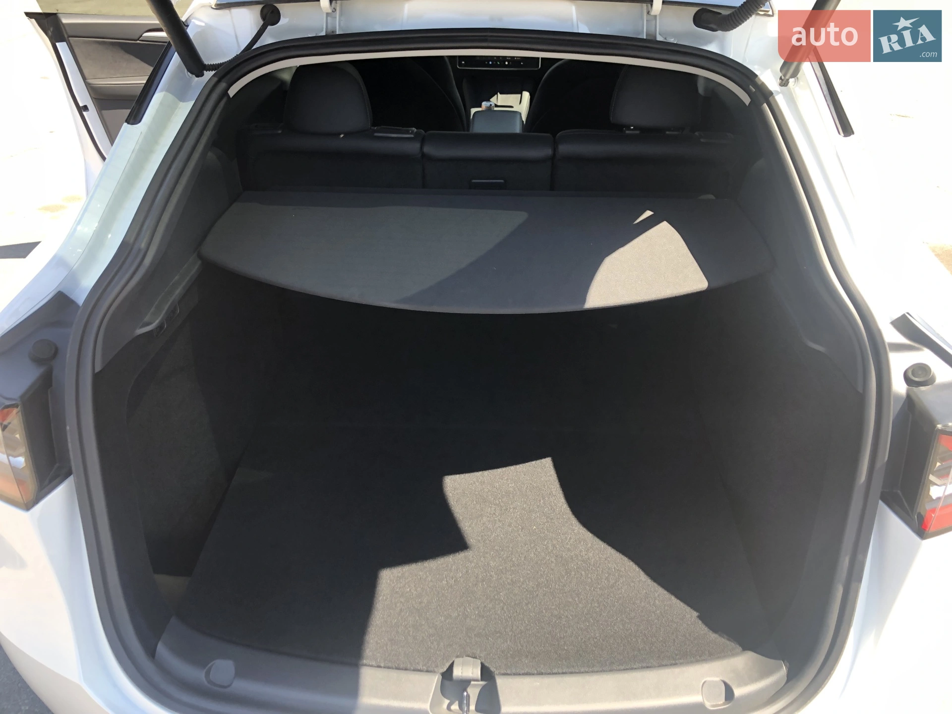 2023 Tesla Model Y - мініатюра 16