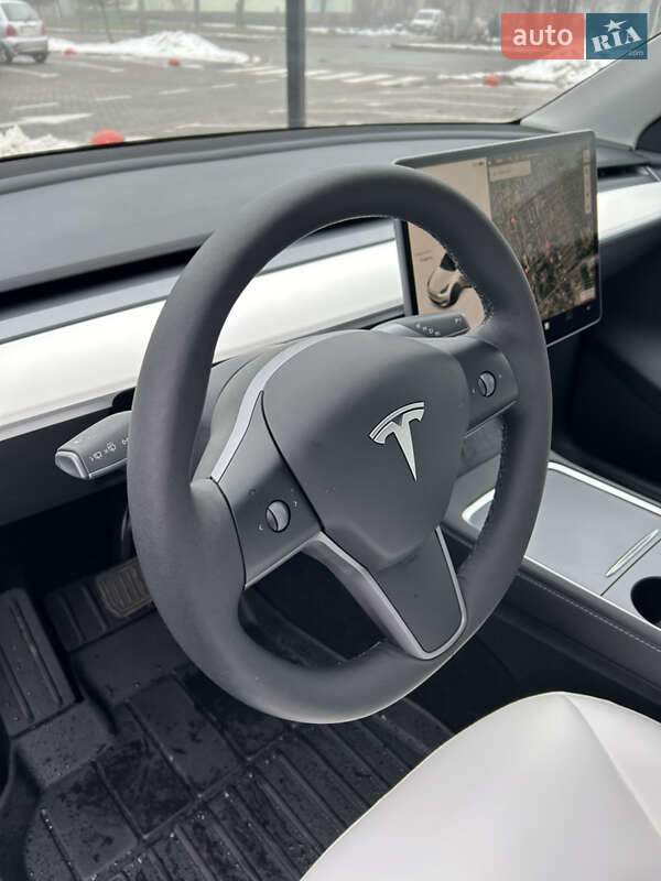Позашляховик / Кросовер Tesla Model Y 2022 в Черкасах