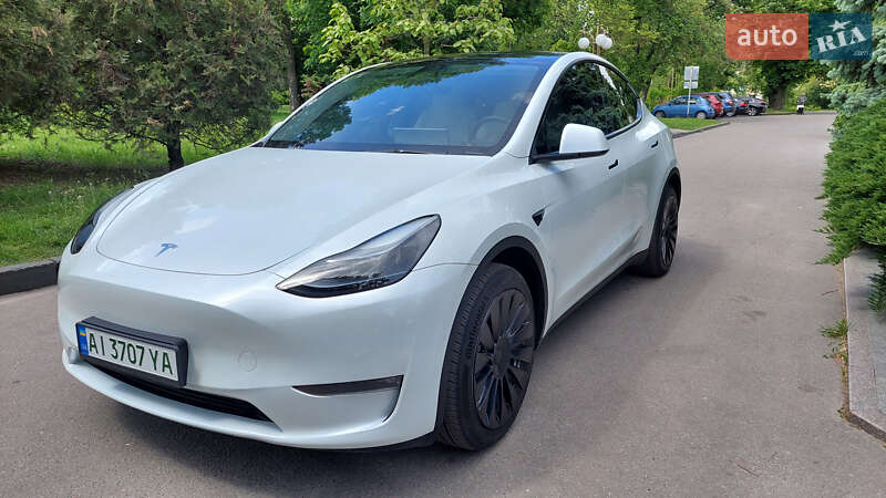 Внедорожник / Кроссовер Tesla Model Y 2022 в Киеве