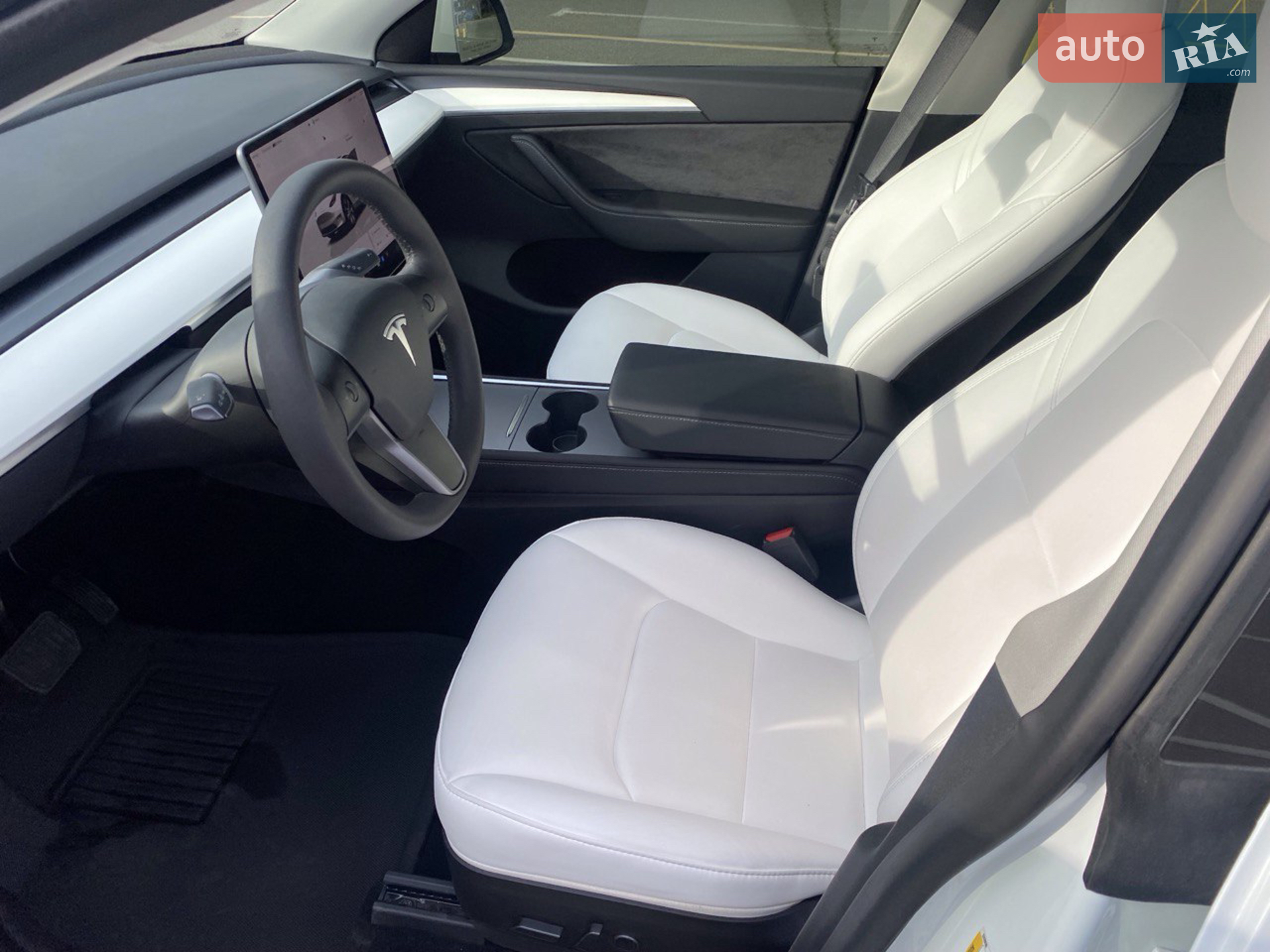 2022 Tesla Model Y - мініатюра 15