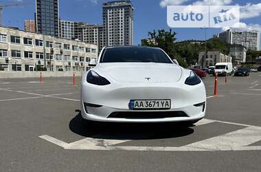 Внедорожник / Кроссовер Tesla Model Y 2022 в Киеве