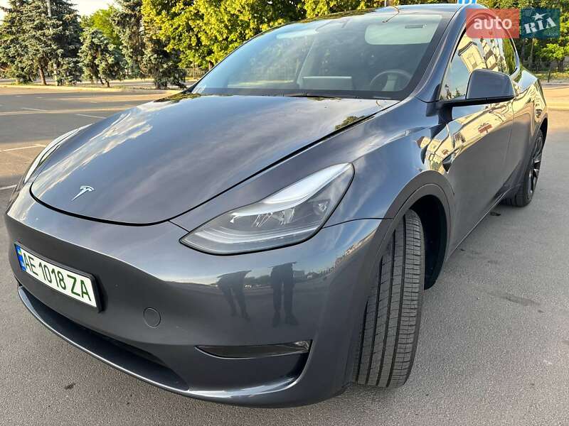 Внедорожник / Кроссовер Tesla Model Y 2023 в Новомосковске