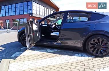Внедорожник / Кроссовер Tesla Model Y 2022 в Львове