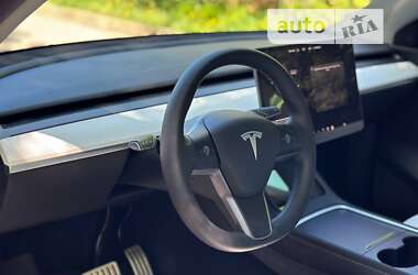 Позашляховик / Кросовер Tesla Model Y 2021 в Рівному