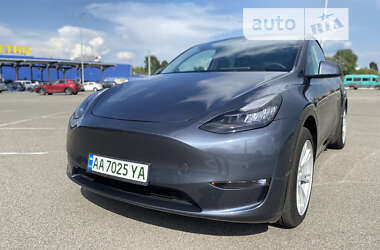 Позашляховик / Кросовер Tesla Model Y 2021 в Києві