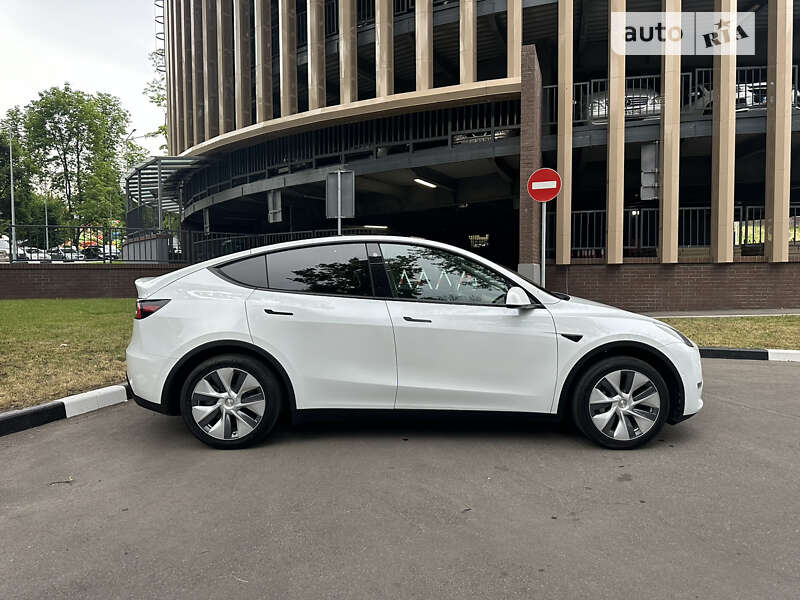 Позашляховик / Кросовер Tesla Model Y 2021 в Харкові