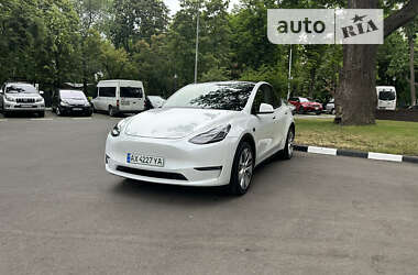 Tesla Model Y 2021