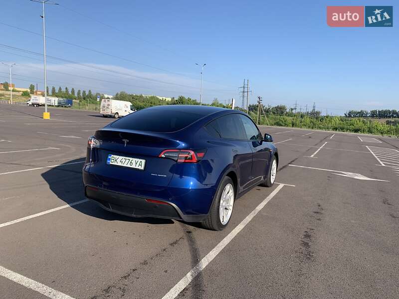 Внедорожник / Кроссовер Tesla Model Y 2020 в Ровно