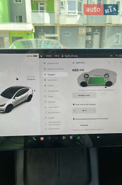 Позашляховик / Кросовер Tesla Model Y 2021 в Львові