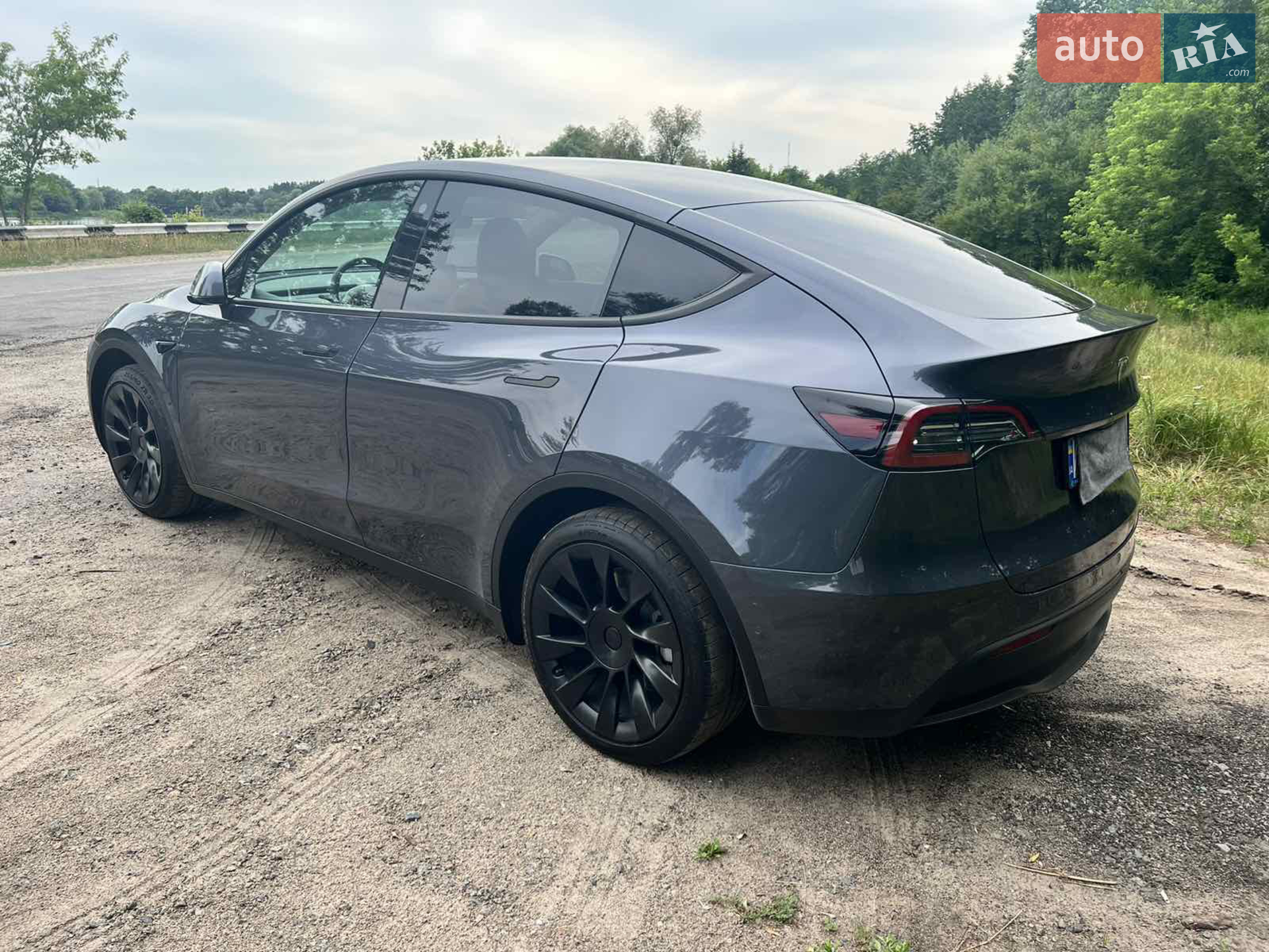 2021 Tesla Model Y - мініатюра 3